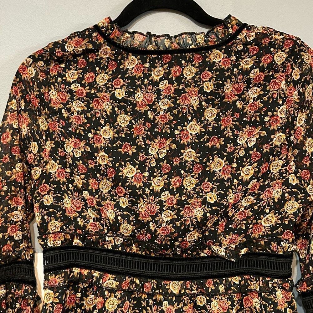 🆕 Nasty Gal I’ll be Bouquet black floral bell sleeve mini dress size 6 - Picture 8 of 13